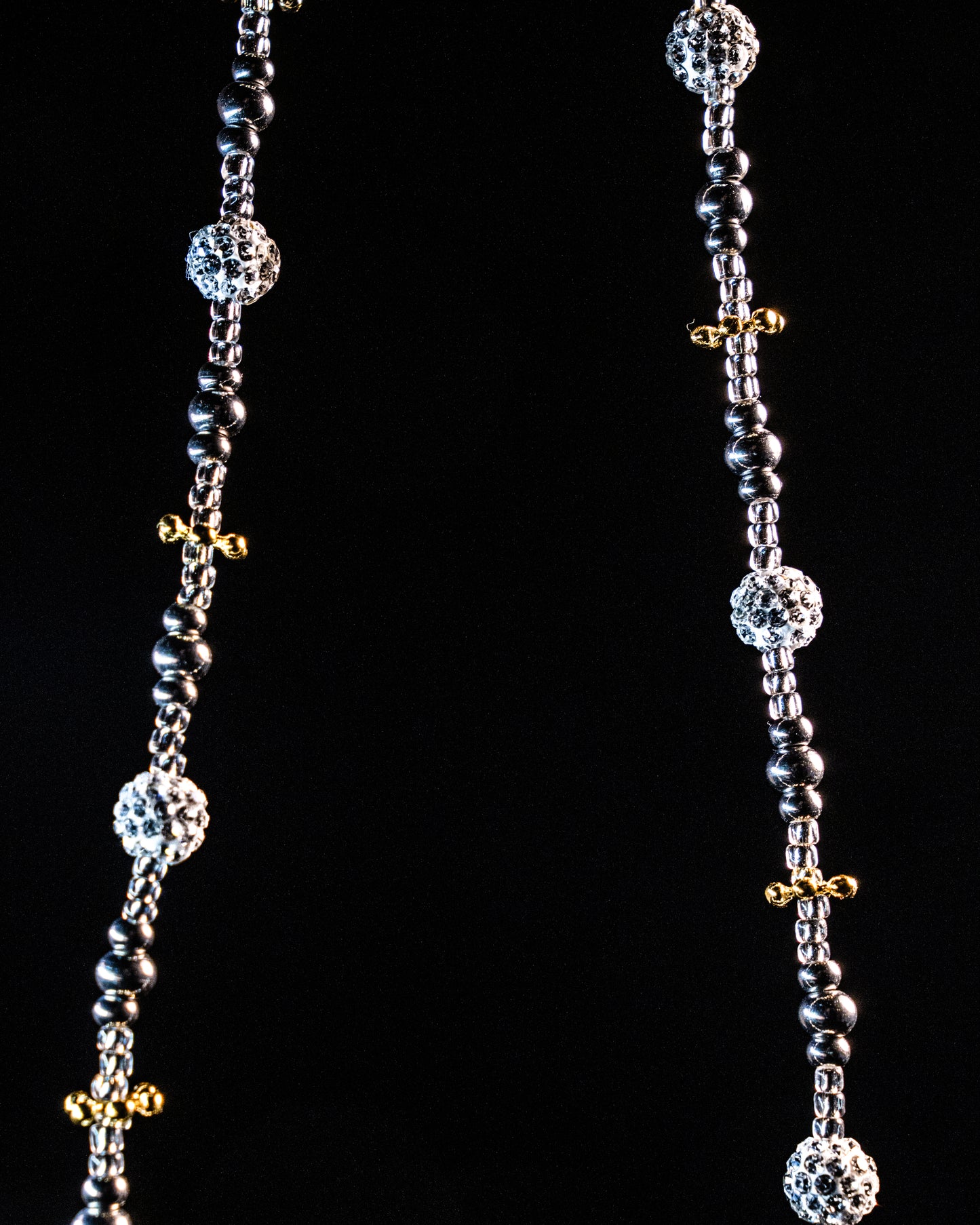 V charm necklace